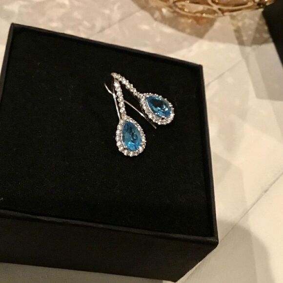 LONDON BLUE TOPAZ AND DIAMOND 14k GOLD EARRINGS - Picture 4 of 7